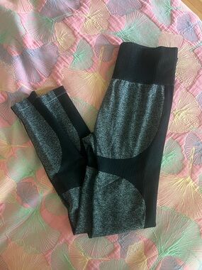 Grey/Black Leggings